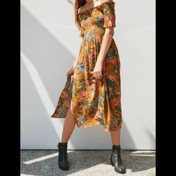 Urban Outfitters Dresses Kimchi Blue Offtheshoulder Smocked